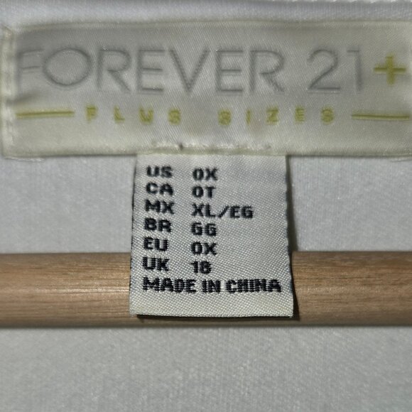 FOREVER 21+ PALM BOMBER JACKET - SIZE 0X - Picture 2 of 4